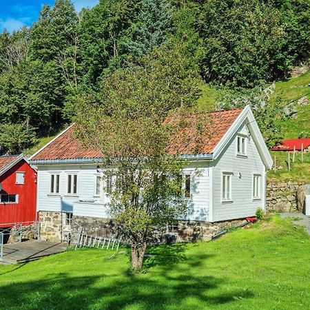 Amazing Home In Hidrasund With Wifi Eide  외부 사진