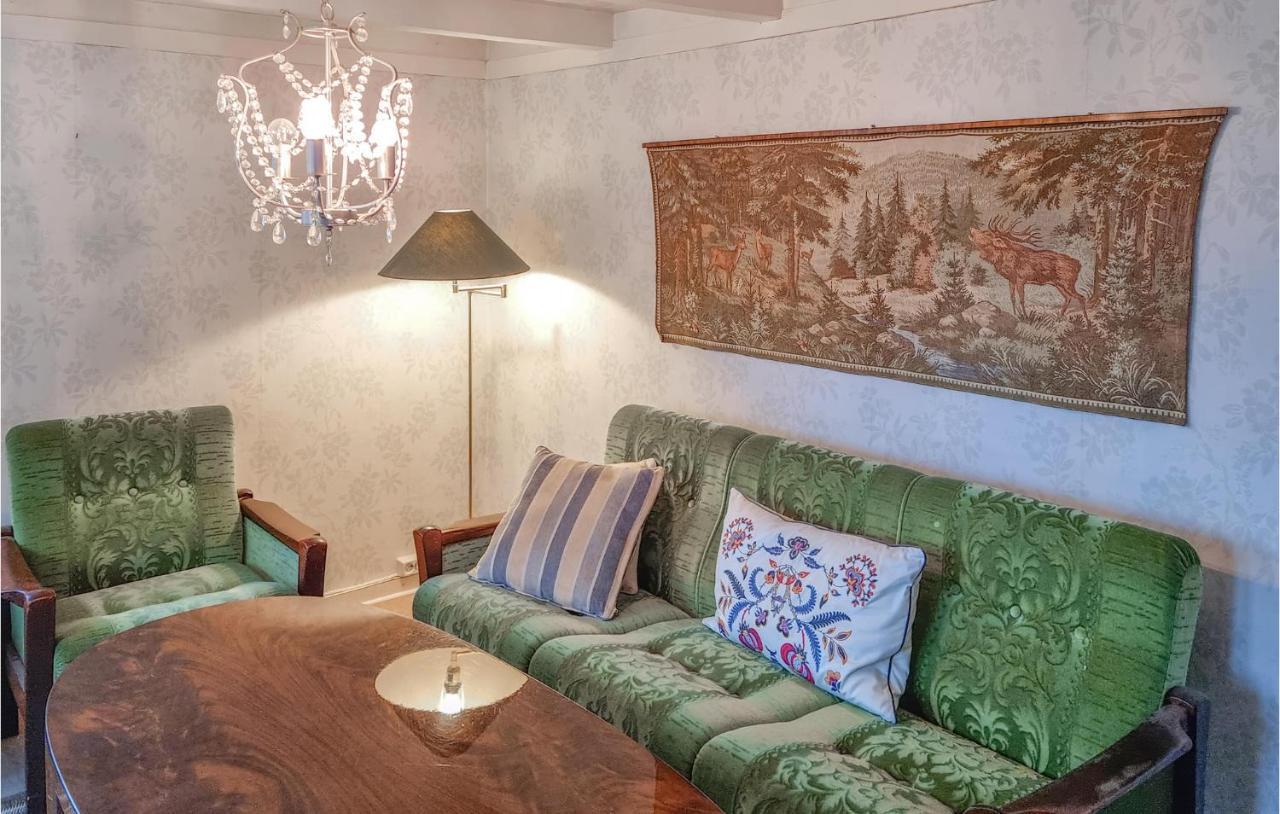 Amazing Home In Hidrasund With Wifi Eide  객실 사진
